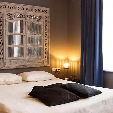 Szálloda Matuchi Maastricht