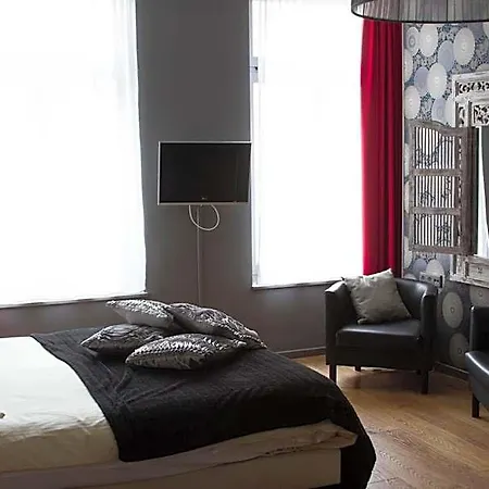 Matuchi Hotel 2*